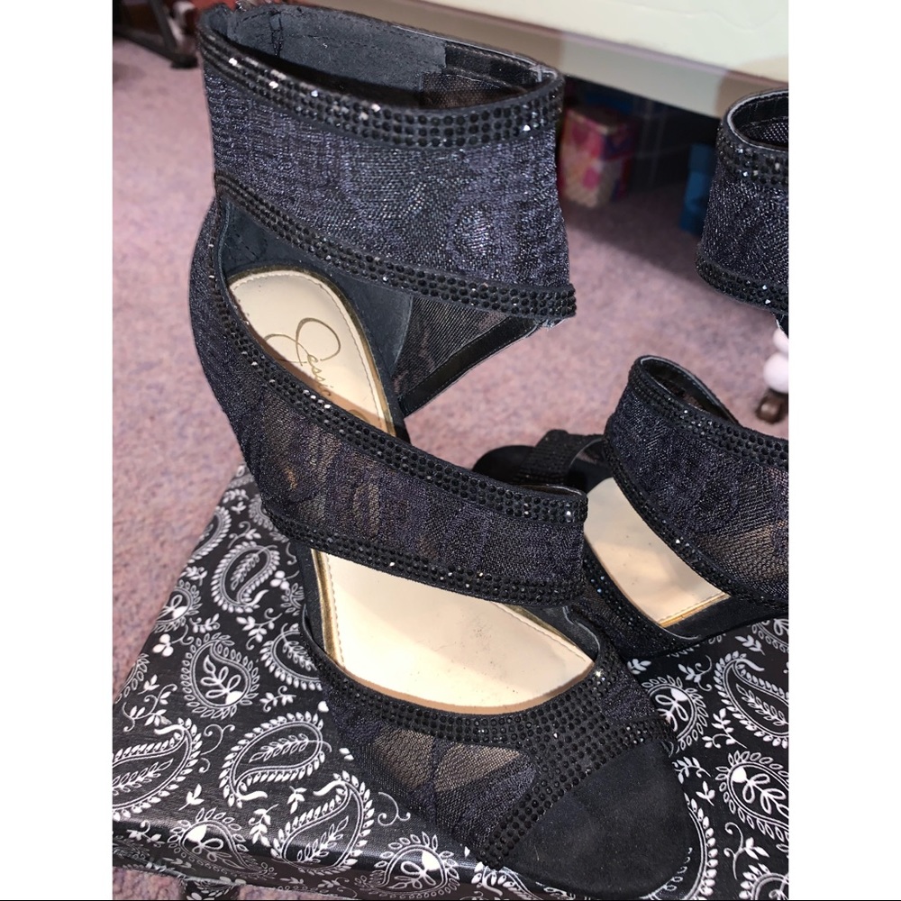 Jessica Simpson black open-toe heels